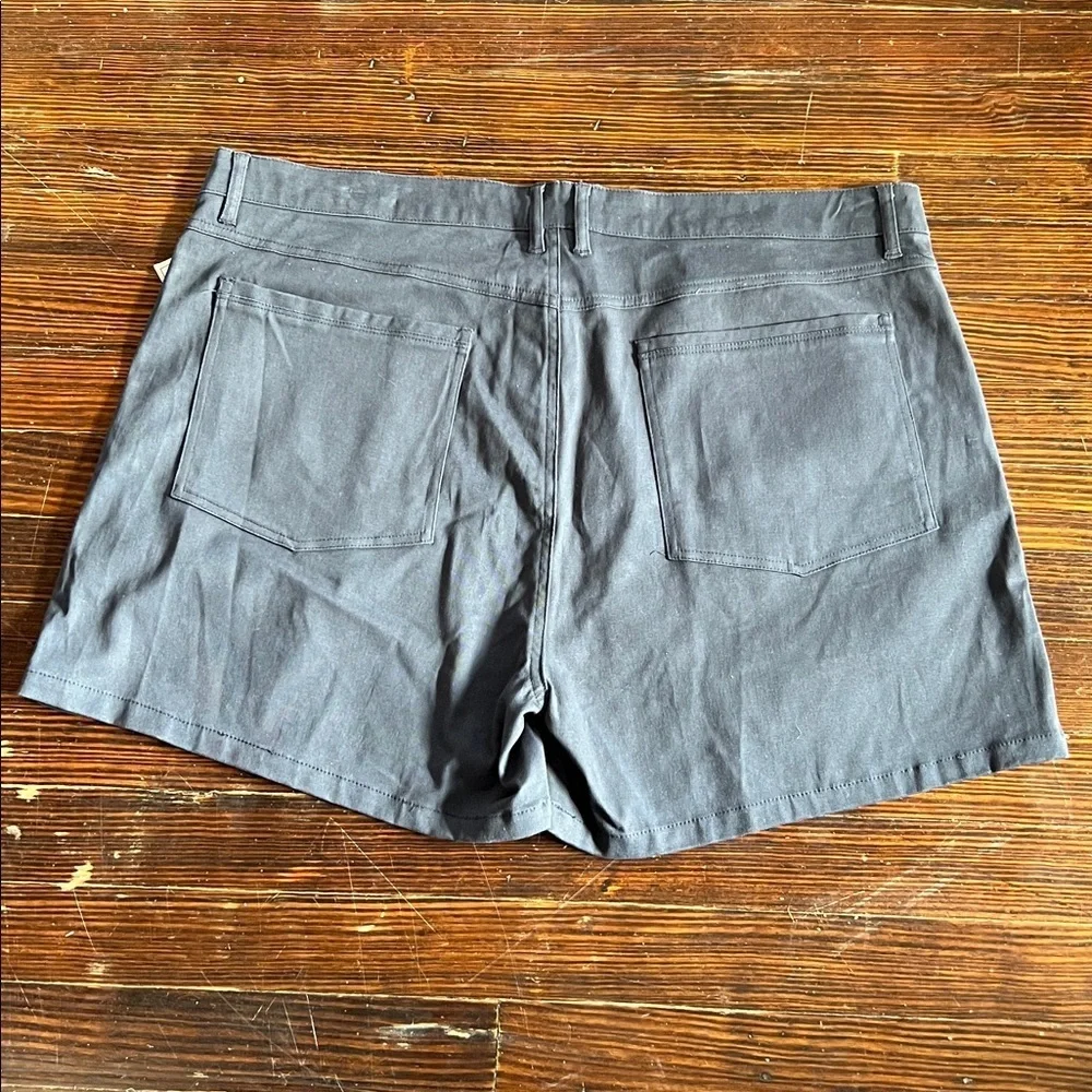 NWT Colosseum Outdoors Womens Shorts XXL - Picture 3 of 3